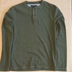 Banana Republic Long Sleeve Henley